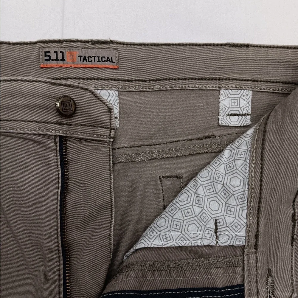 5.11 Tactical Defender-Flex Slim Pants 34x30 (Measures 36x29) Khaki 74464
